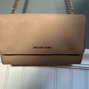 Michael Kors SAFFIANO LEATHER 3-IN-1 CROSSBODY